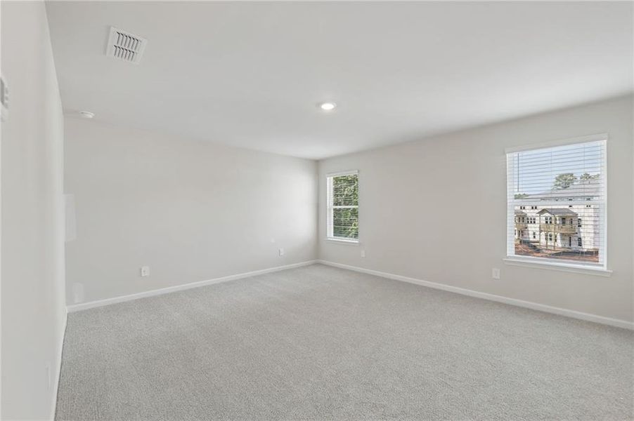 Spacious, unfurnished interior of a new home in Martin Springs - Estate Series, Lawrenceville (Image 42).