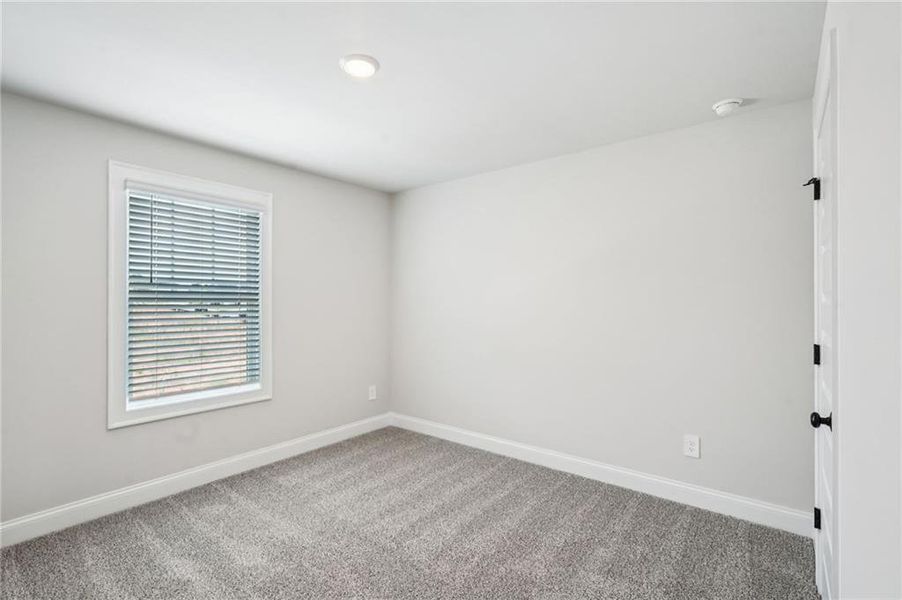 Spacious, unfurnished interior of a new home in Martin Springs - Estate Series, Lawrenceville (Image 32).