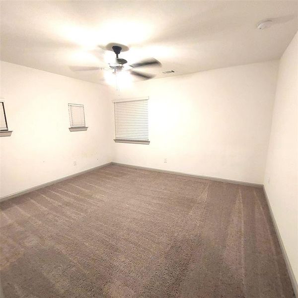 Spacious, unfurnished interior of a new home in , Royse City (Image 26).