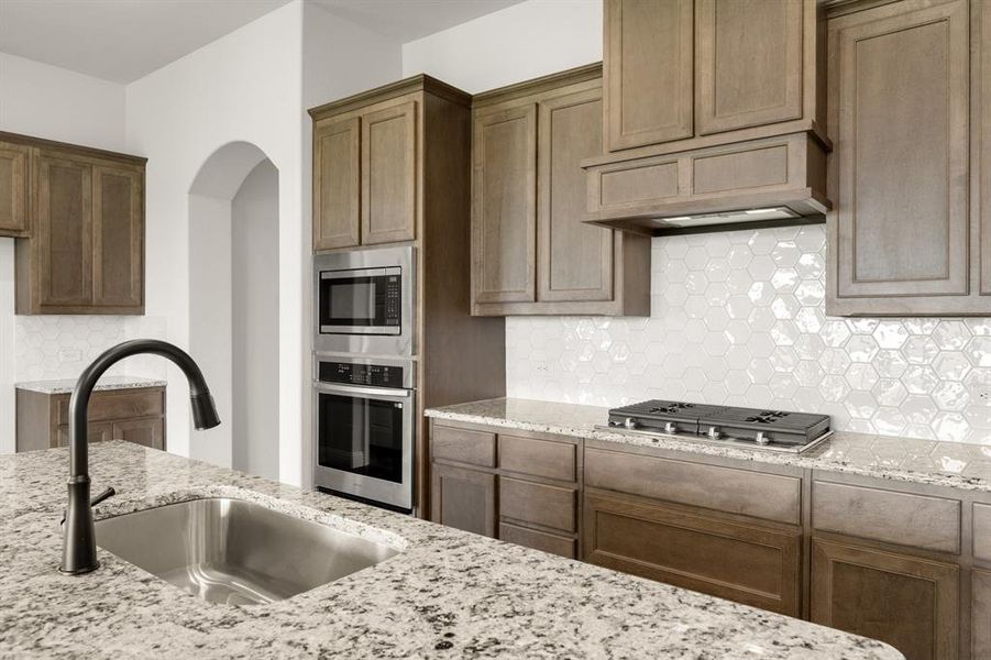 13_373 Paddle Boat- Kitchen-5