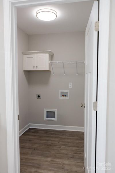 Spacious, unfurnished interior of a new home in , York (Image 17).