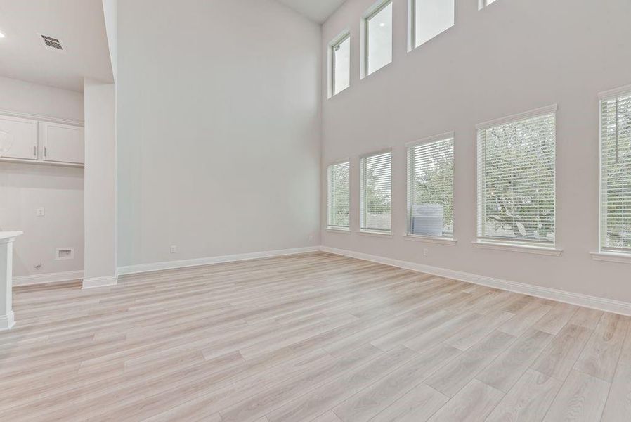 Spacious, unfurnished interior of a new home in , Frisco (Image 14).