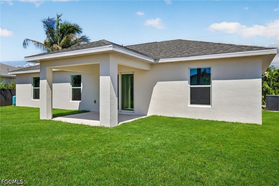 Exterior details and patio area of a home in Cape Coral, Cape Coral (Image 20).