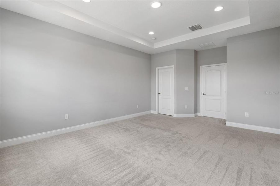 Spacious, unfurnished interior of a new home in Encore at Ovation, Winter Garden (Image 32).