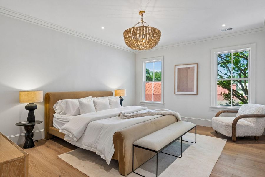 Furnished interior view inside a new home in , Charleston (Image 38).