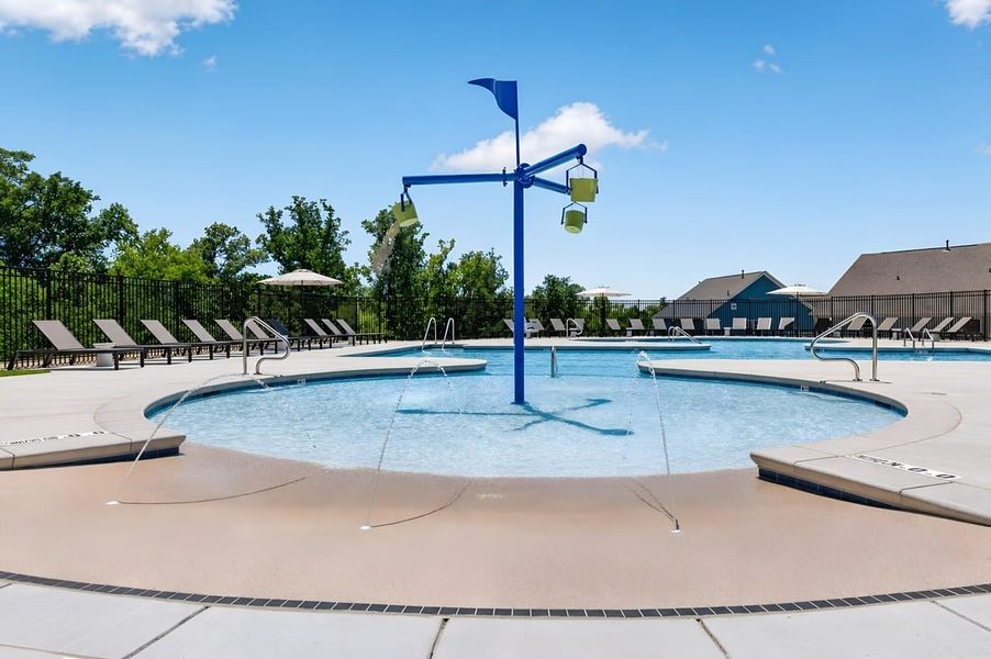 Community amenities in Silverstone, Knightdale (Image 25).