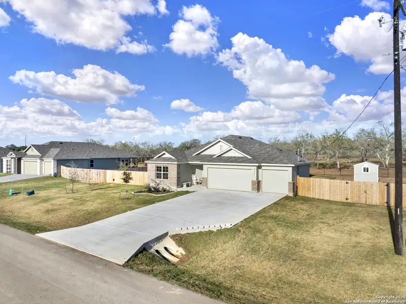 Image 37 of a home in Chaparral Ranch.