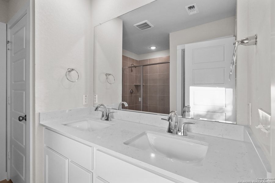 Image 15 of a home in Rosemont Hill.