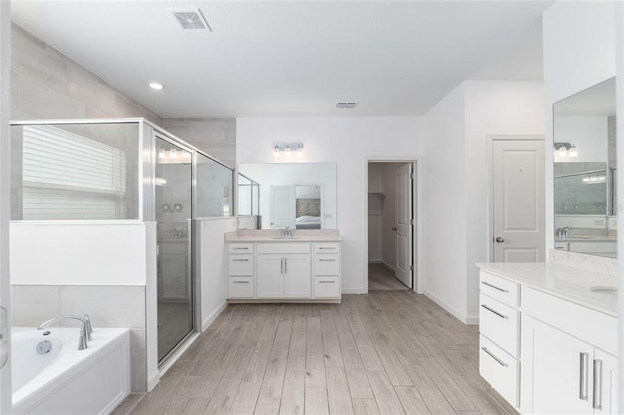 Furnished interior view inside a new home in Grand Park North, Dunnellon (Image 12).