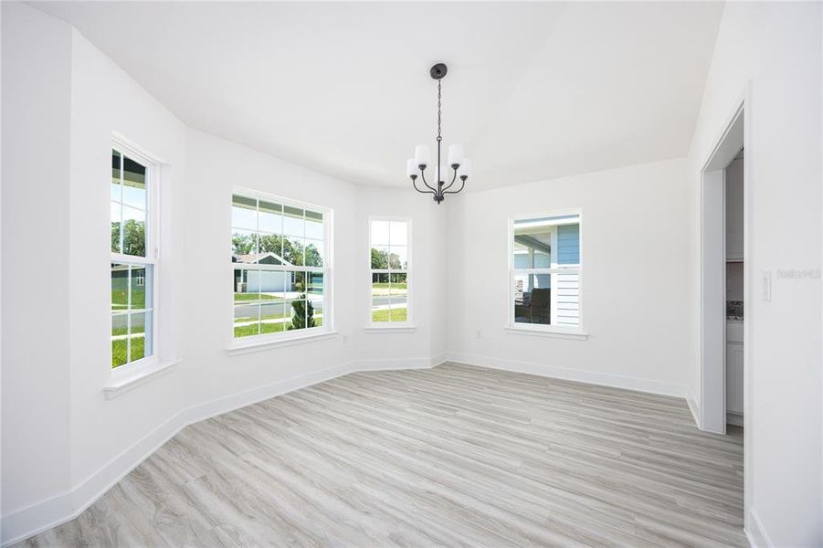 Spacious, unfurnished interior of a new home in Kirkland Farms, Alachua (Image 24).