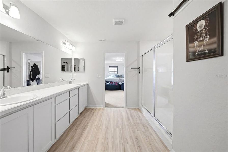 Furnished interior view inside a new home in , Haines City (Image 17).