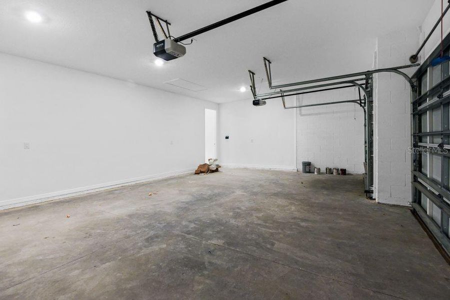 Image 50 of a home in Ardisia Park.