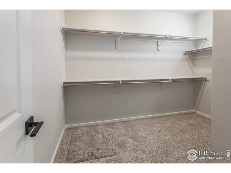 MASTER BEDROOM WALK IN CLOSET