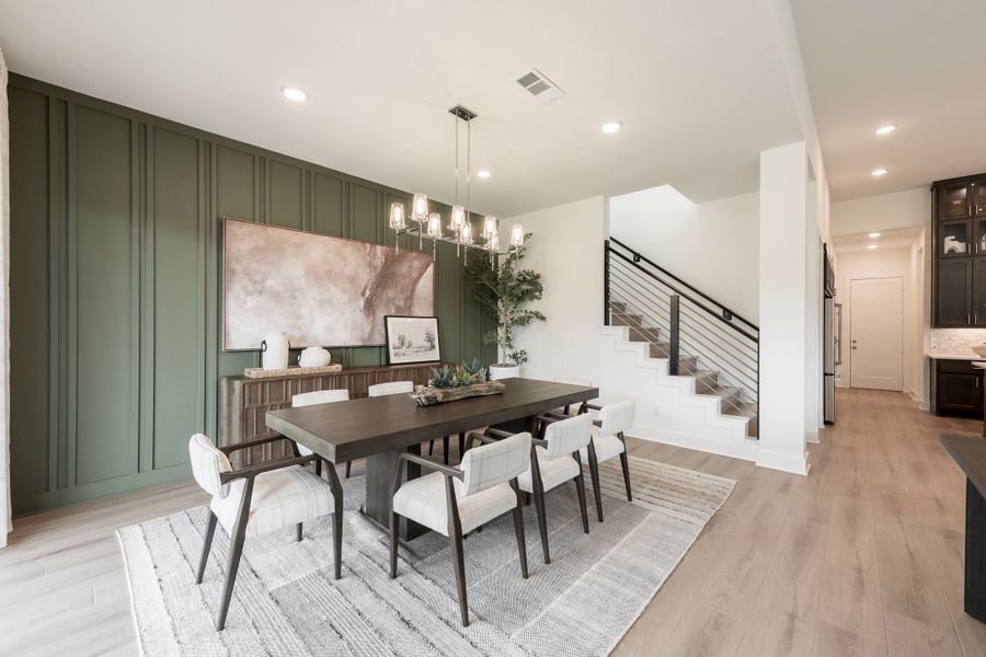 Representative furnished interior of a home built from the Fulbright by Tri Pointe Homes in Sienna 60’, Missouri City (Image 27).