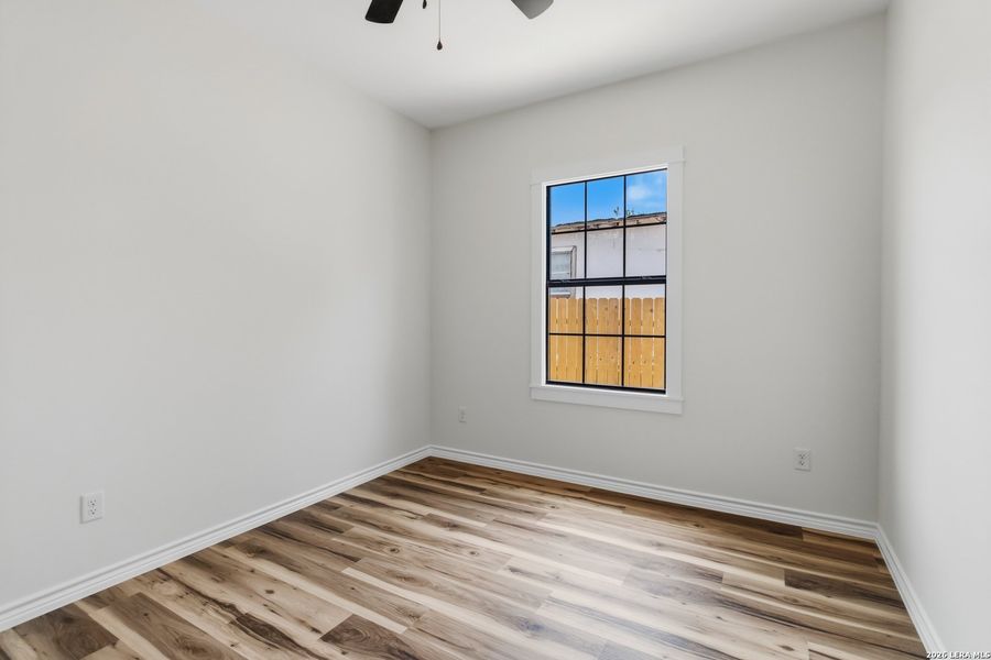 Spacious, unfurnished interior of a new home in , San Antonio (Image 21).