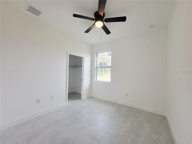 Spacious, unfurnished interior of a new home in , Palm Bay (Image 15).