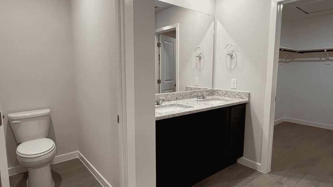 Furnished interior view inside a new home in Saratoga Crossing, Corpus Christi (Image 5).