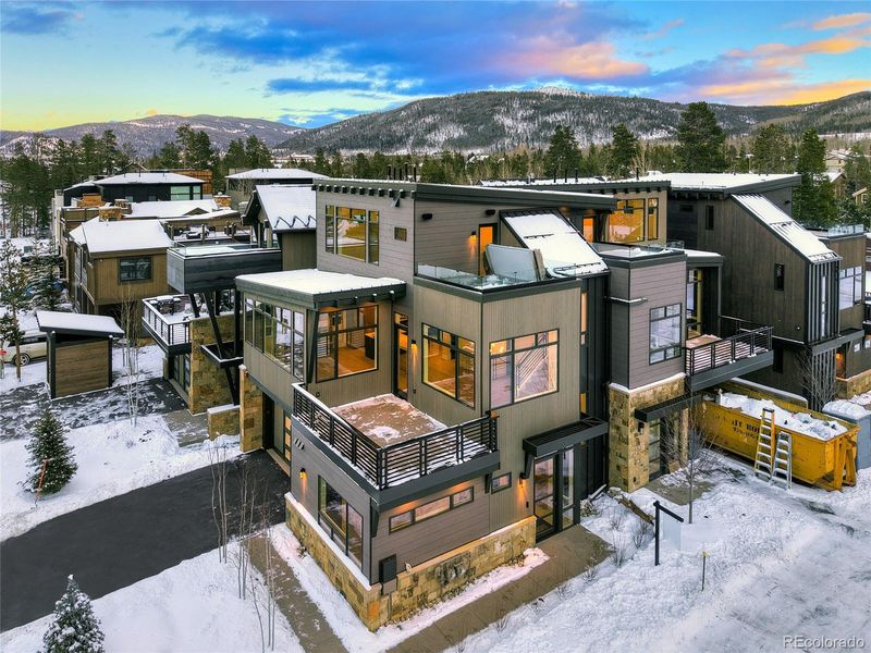 Image 36 of a home in .