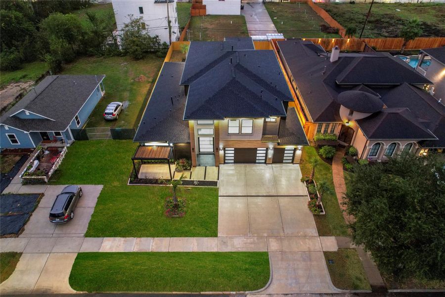 Image 38 of a home in .