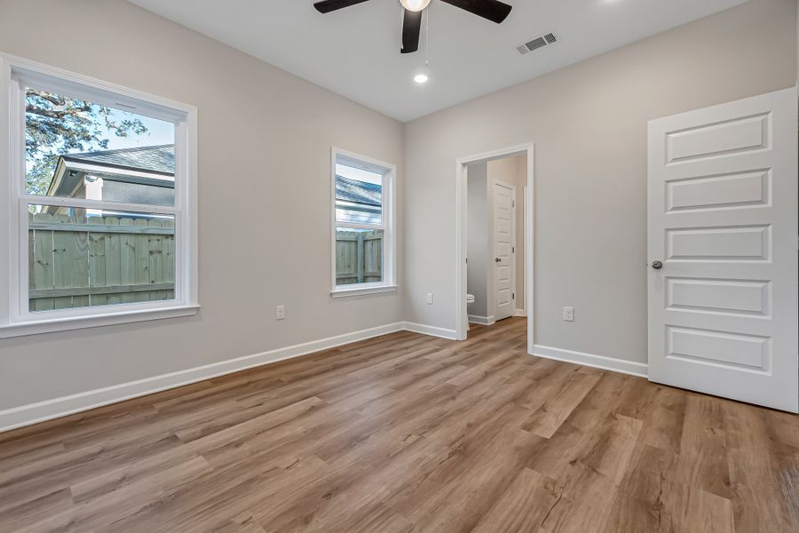 Spacious, unfurnished interior of a new home in Live Oak Cottages, Freeport (Image 36). Spacious, unfurnished interior of a new home in Live Oak Cottages, Freeport (Image 36).