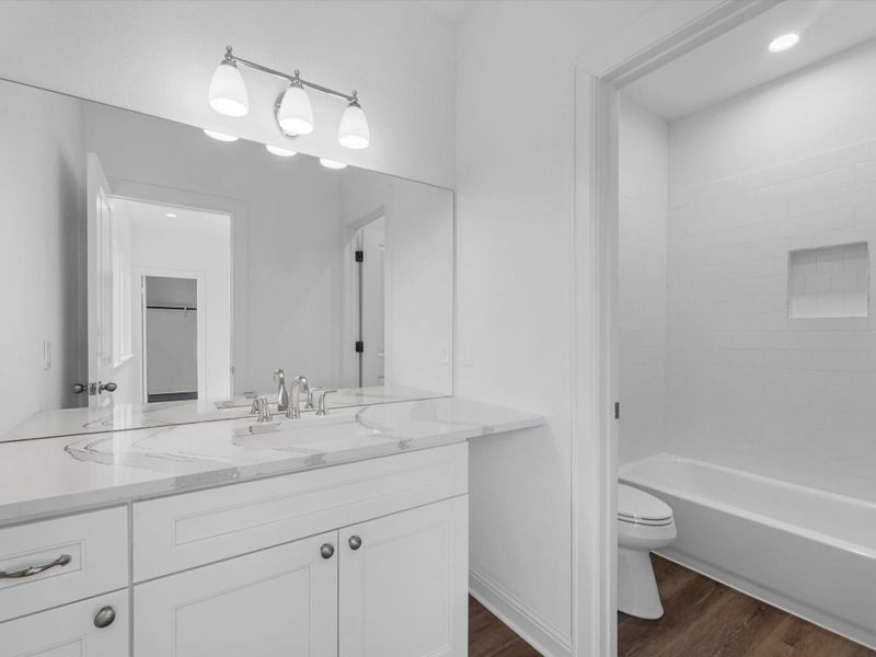 Furnished interior view inside a new home in , Galveston (Image 10).