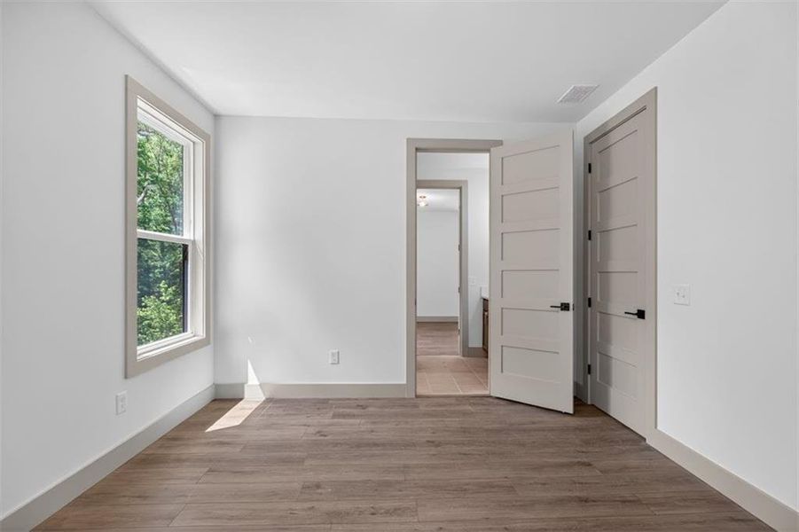 Spacious, unfurnished interior of a new home in , Bremen (Image 20).