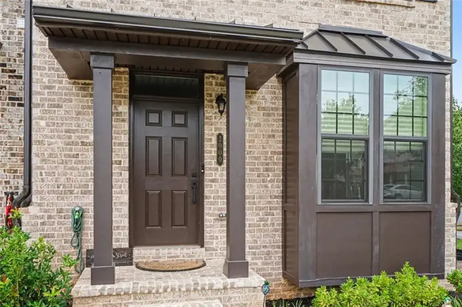 Exterior details and patio area of a home in , Lawrenceville (Image 4).