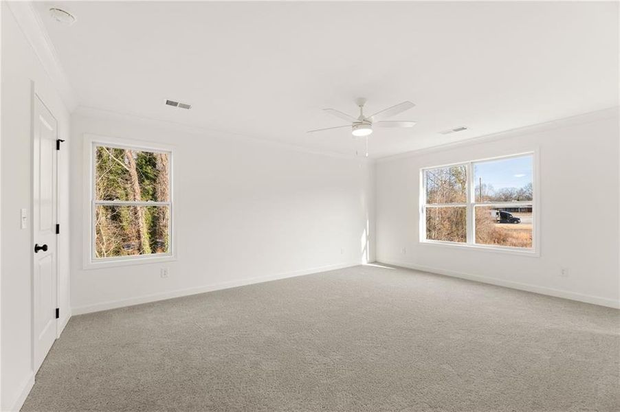 Spacious, unfurnished interior of a new home in Bluffs at Bells Ferry, Marietta (Image 18).