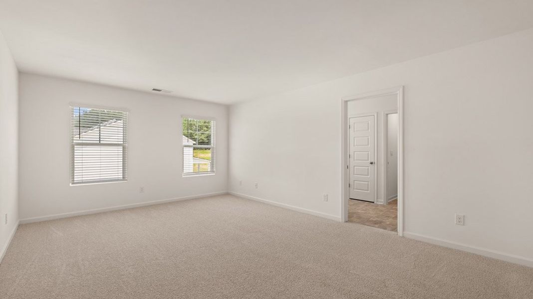 Spacious, unfurnished interior of a new home in Captain's Corner, Grovetown (Image 21).