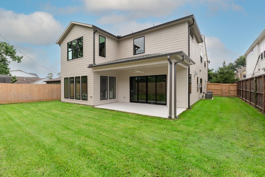 Exterior details and patio area of a home in , Houston (Image 13).
