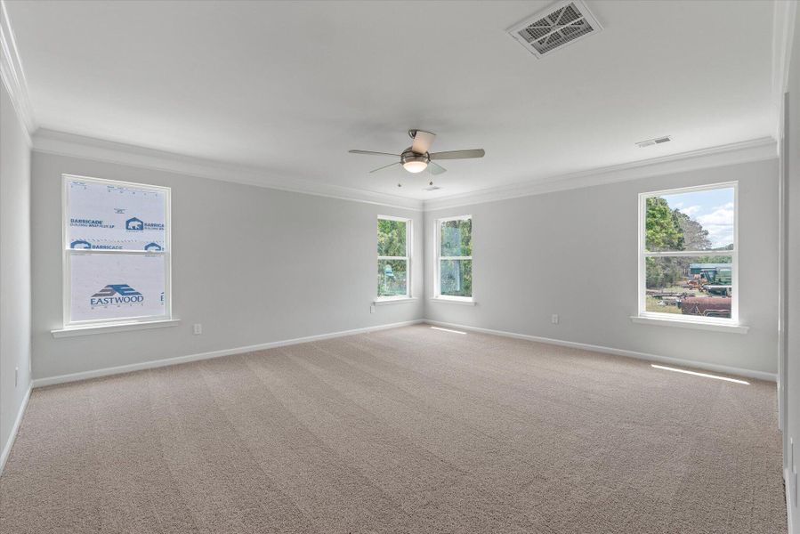 Spacious, unfurnished interior of a new home in Oakley Pointe, Moncks Corner (Image 49).