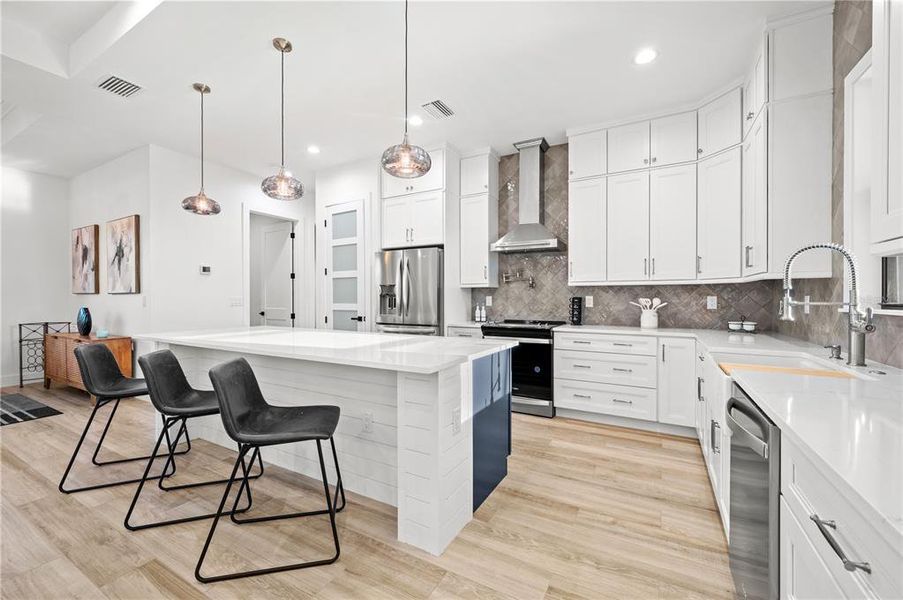 Furnished interior view inside a new home in , Port Charlotte (Image 10).