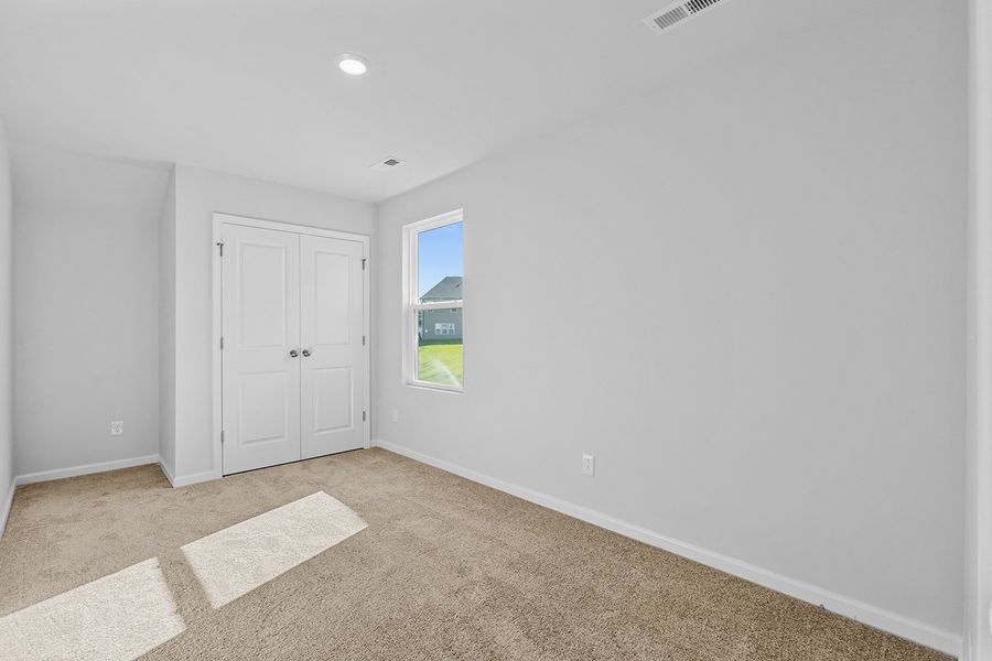 Spacious, unfurnished interior of a new home in Hanes Lake, Winston-Salem (Image 33).