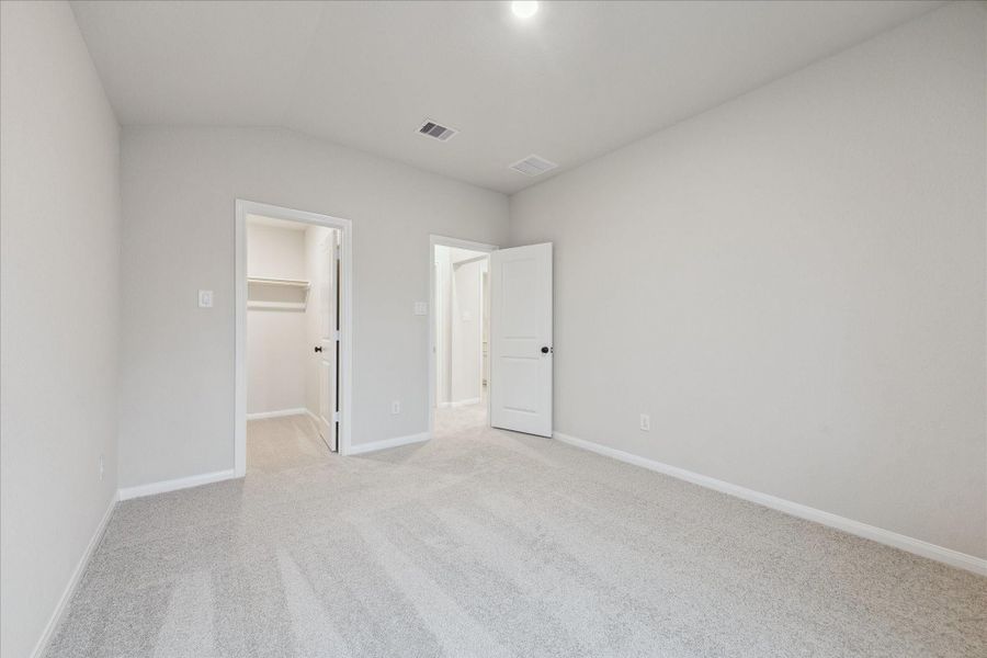 Spacious, unfurnished interior of a new home in Elyson, Katy (Image 28).