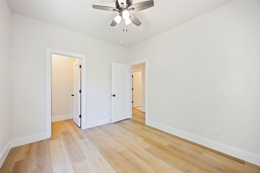 Spacious, unfurnished interior of a new home in , Houston (Image 41).