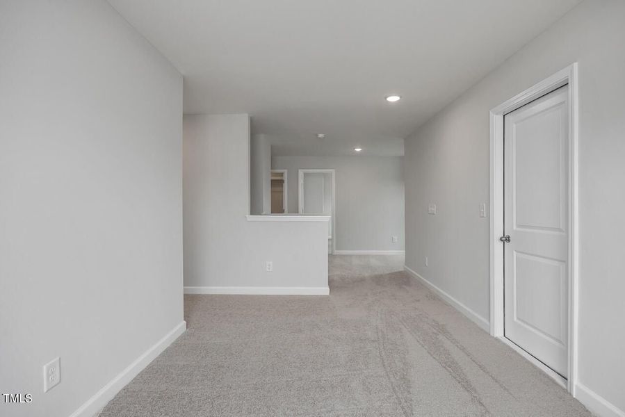 Spacious, unfurnished interior of a new home in Tobacco Road, Angier (Image 114). Spacious, unfurnished interior of a new home in Tobacco Road, Angier (Image 114).