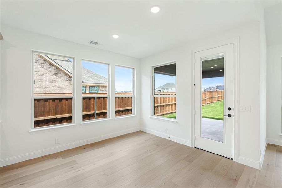 Spacious, unfurnished interior of a new home in Mosaic, Celina (Image 37).