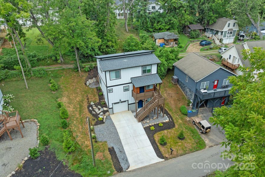 Image 38 of a home in . Image 38 of a home in .