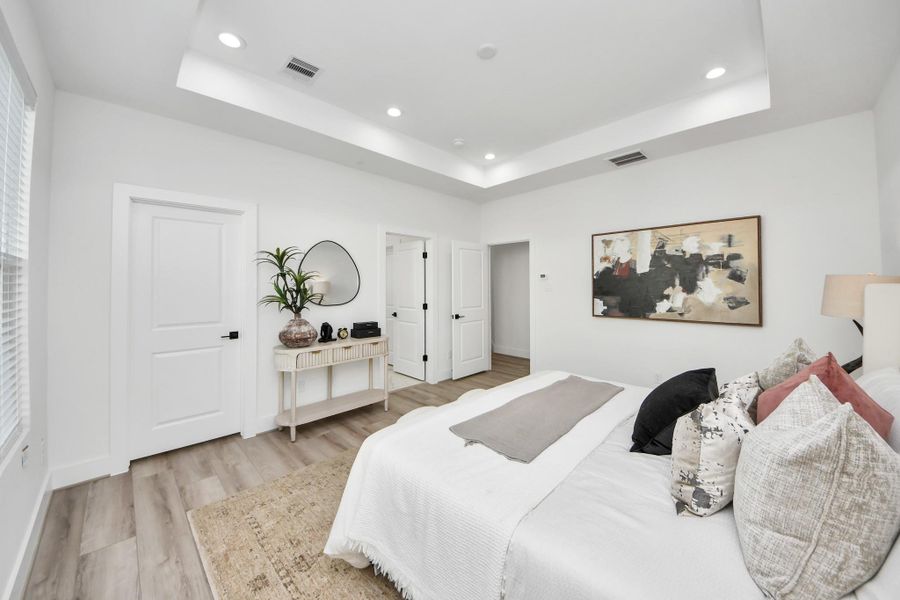 Furnished interior view inside a new home in Hammerly Blvd, Houston (Image 30).