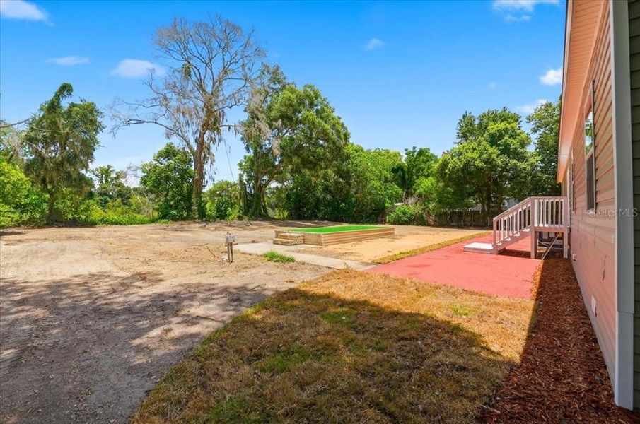 Exterior details and patio area of a home in , Zephyrhills (Image 30).
