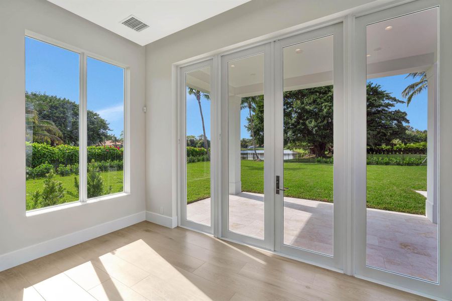 Spacious, unfurnished interior of a new home in , Palm Beach Gardens (Image 69).