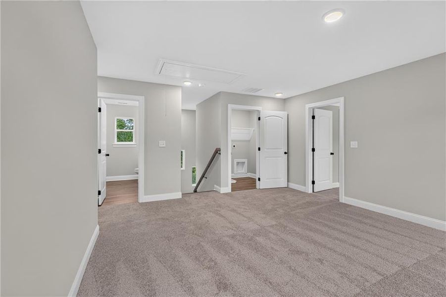 Spacious, unfurnished interior of a new home in Villas at Dawsonville, Dawsonville (Image 34).