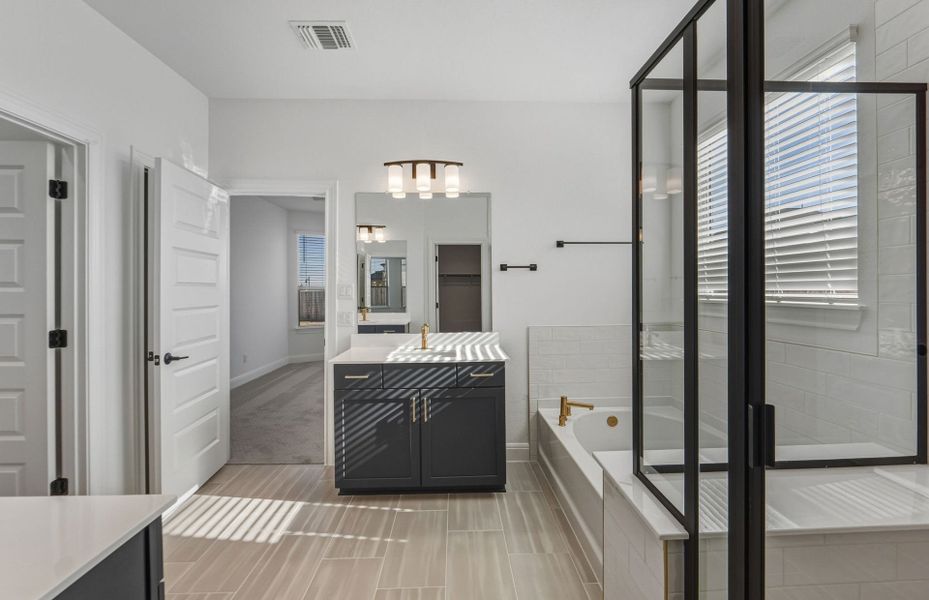 Furnished interior view inside a new home in Santa Rita Ranch, Liberty Hill (Image 7).