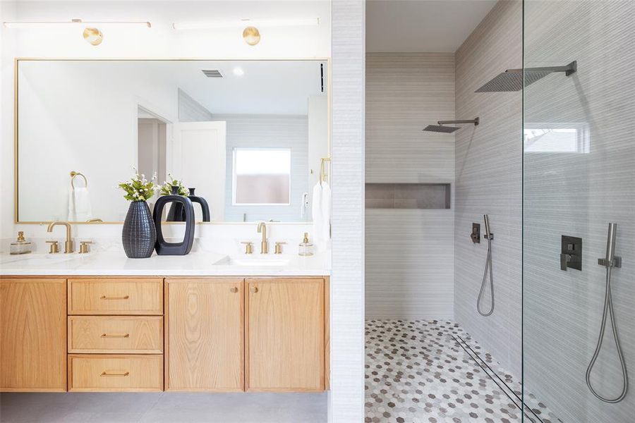 Furnished interior view inside a new home in , Dallas (Image 37).