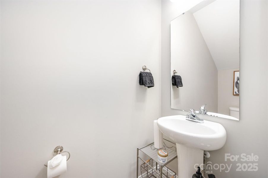 Furnished interior view inside a new home in , Kannapolis (Image 11).