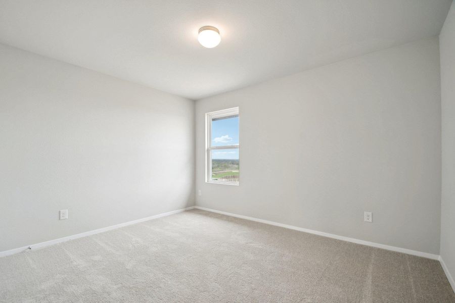 Spacious, unfurnished interior of a new home in Cloverleaf, Austin (Image 28).