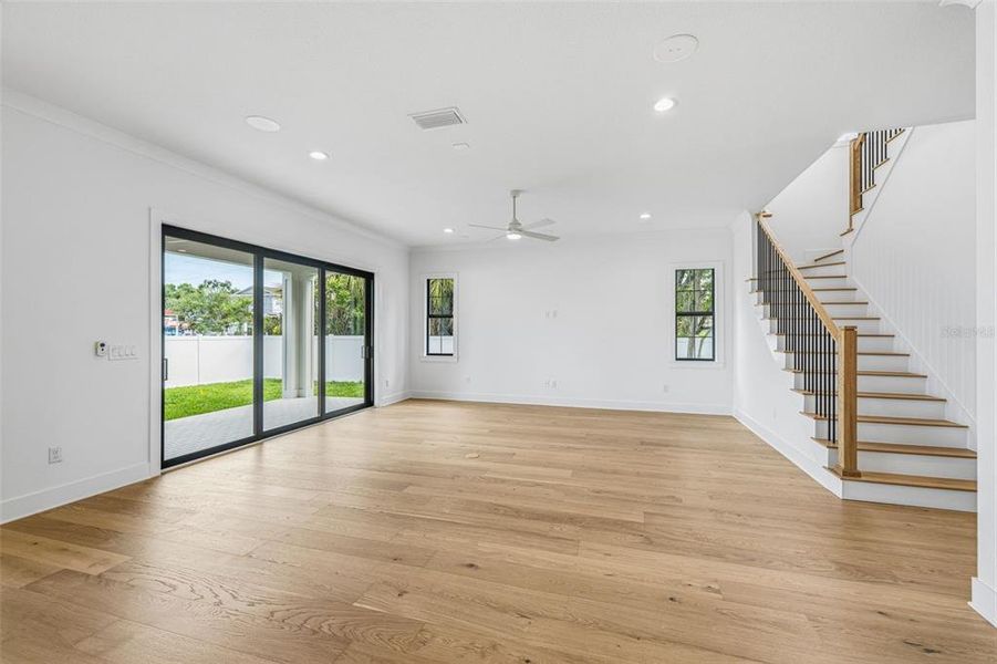 Spacious, unfurnished interior of a new home in , Tampa (Image 28).