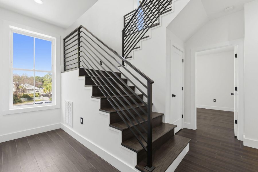 Spacious, unfurnished interior of a new home in , Pawleys Island (Image 37). Spacious, unfurnished interior of a new home in , Pawleys Island (Image 37).