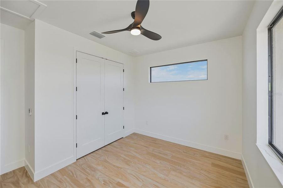 Spacious, unfurnished interior of a new home in , Placida (Image 65).