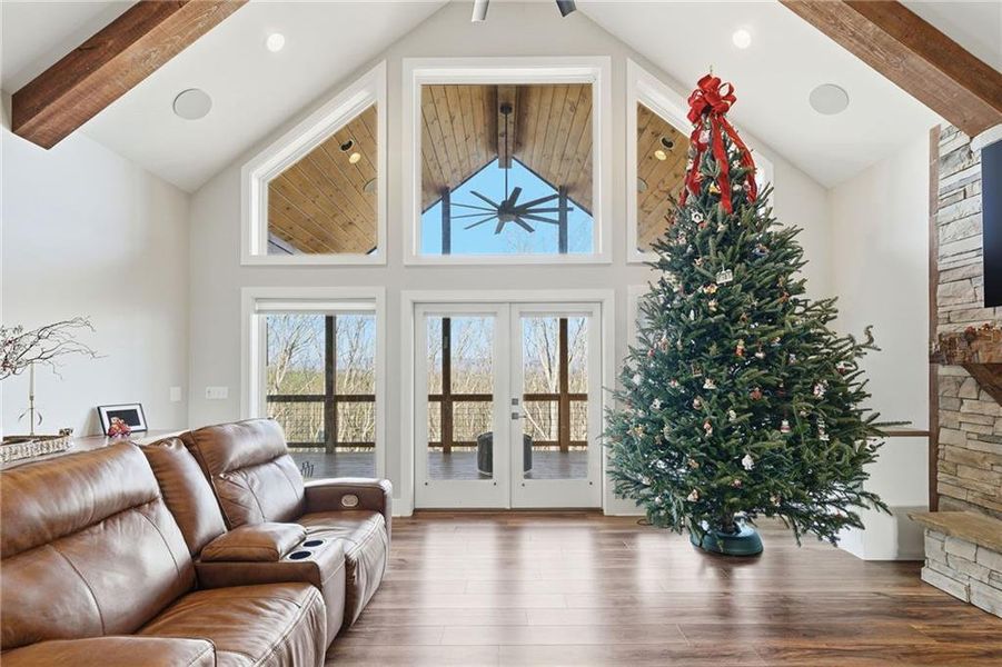 Furnished interior view inside a new home in , Jasper (Image 3).